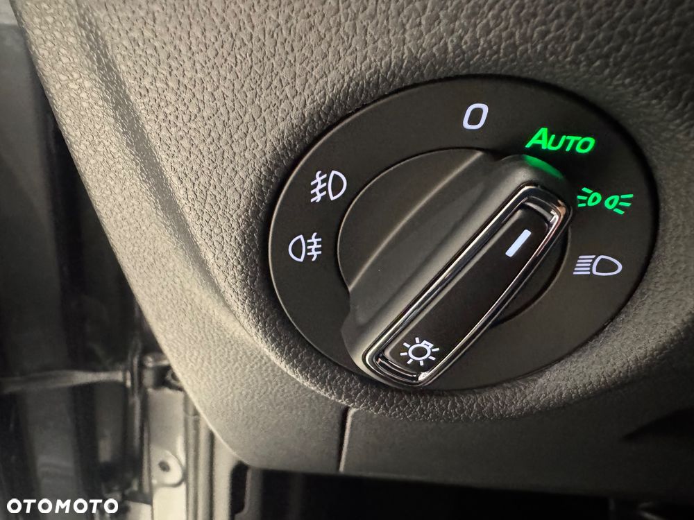 Skoda Kamiq 1.5 TSI Drive DSG - 12