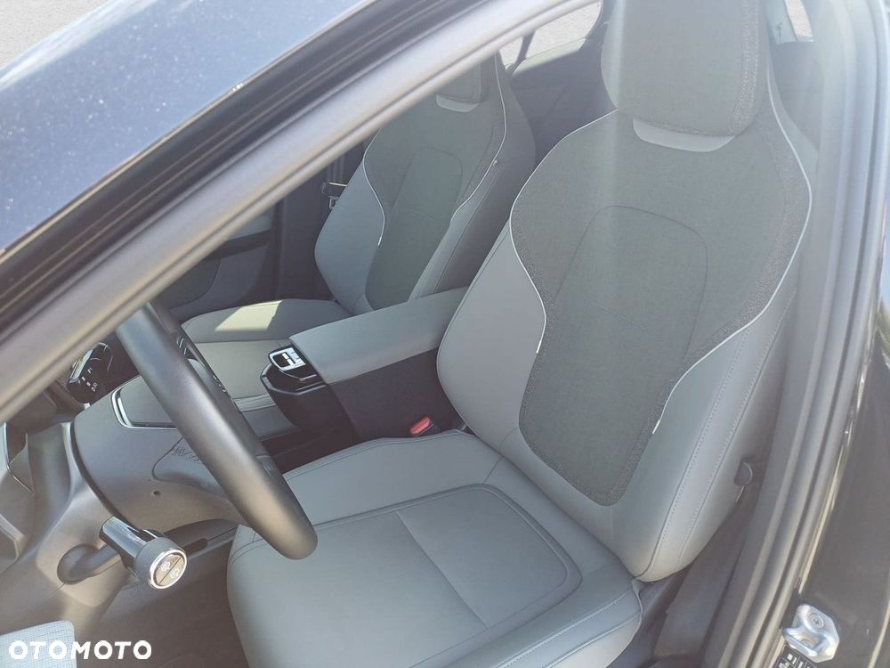 Volvo EX30 - 12