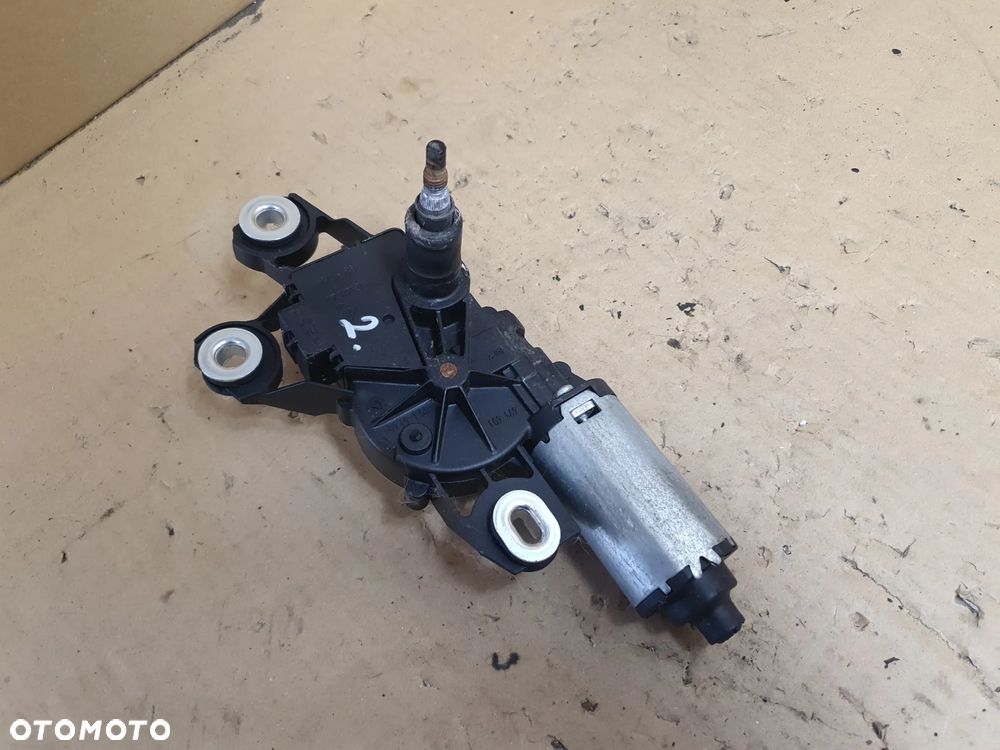 } SILNICZEK WYCIERACZKI TYŁ SEAT IBIZA IV nr 6J4955711 - 2
