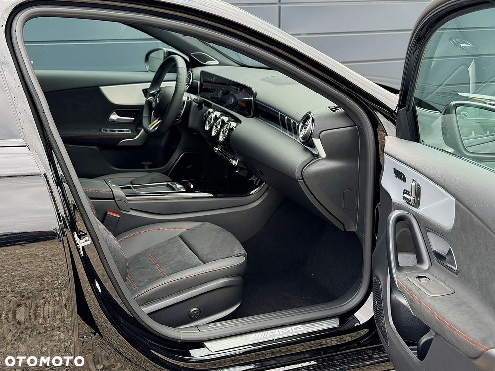 Mercedes-Benz Klasa A 35 AMG 4-Matic 8G-DCT - 15