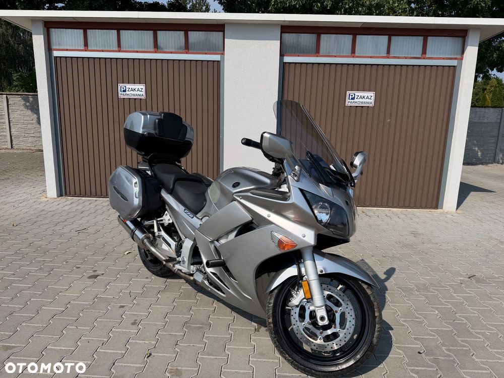 Yamaha FJR - 19