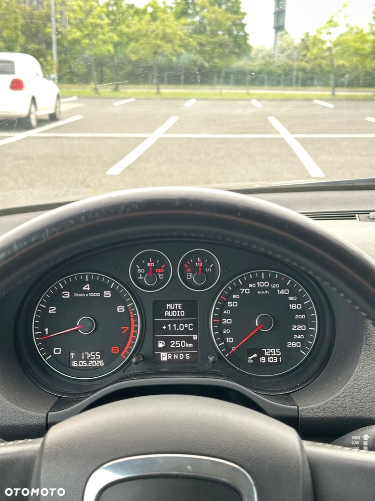Audi A3 3-drzwiowe 1.6 S tronic Attraction - 8