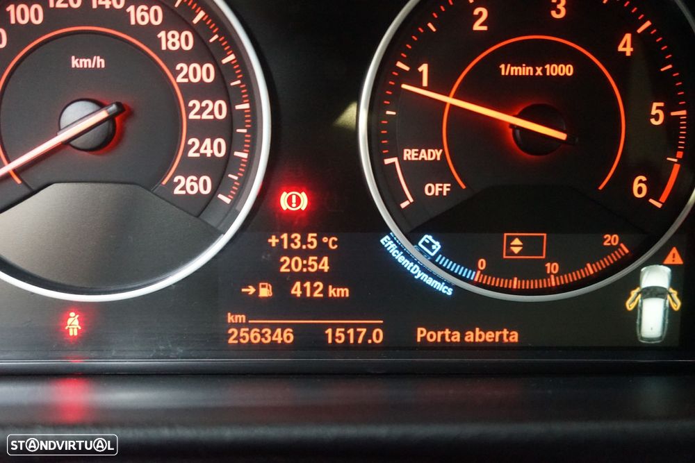 BMW 320 d Touring Line Sport - 23