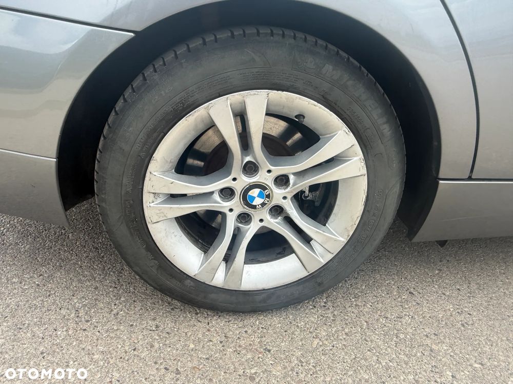 BMW Seria 3 - 23