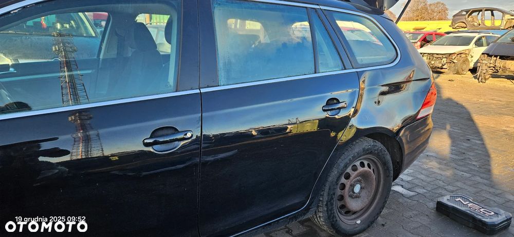 Drzwi  prawe tył tylne VW Golf 5 V kombi 2008r L041 - 3