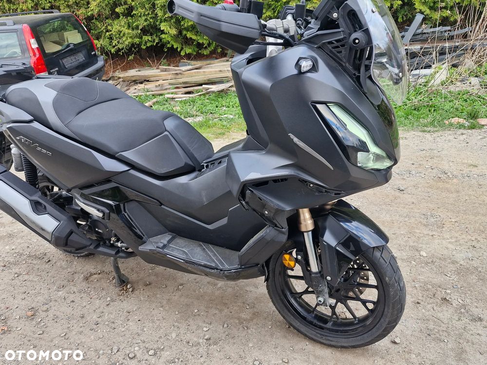 Honda ADV350 - 11
