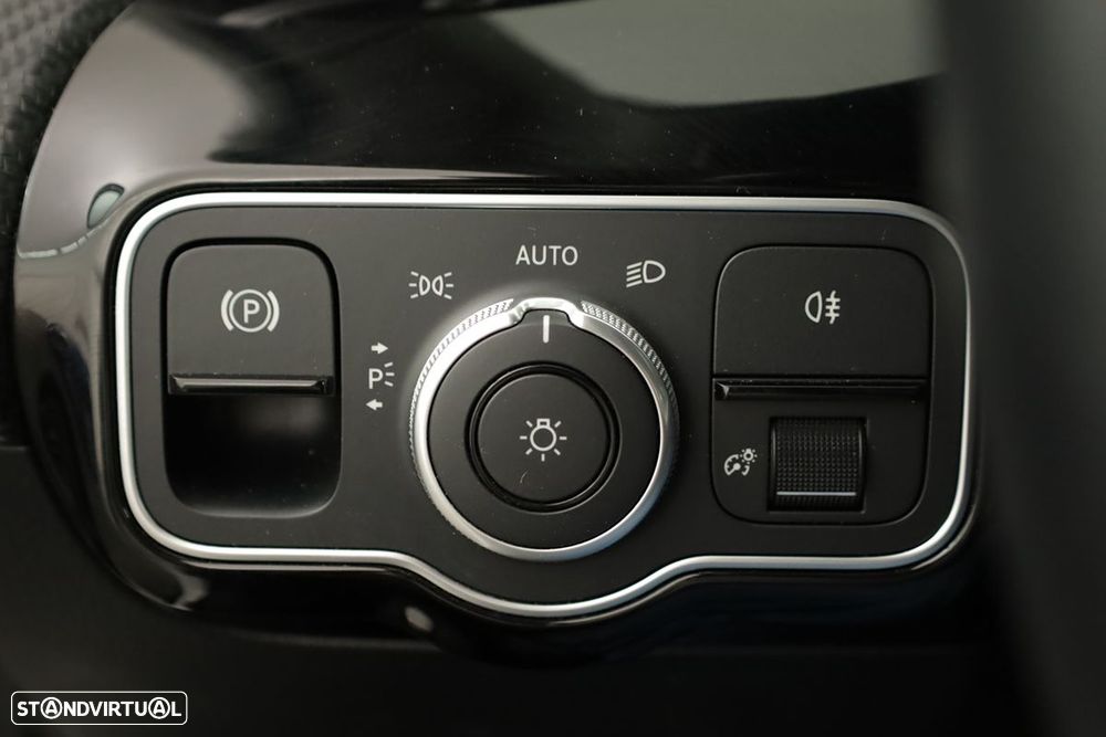 Mercedes-Benz A 200 Standard - 19