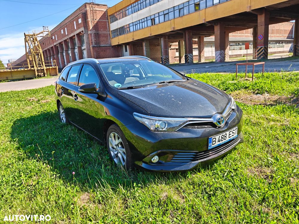 Toyota Auris 2016 photo 3
