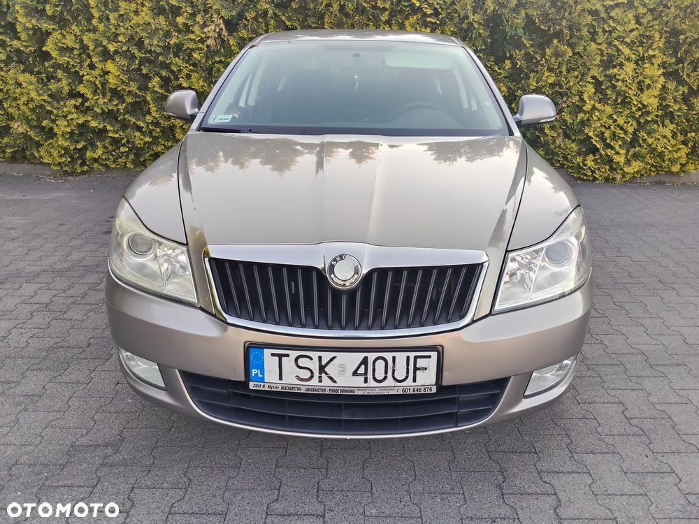 Skoda Octavia 1.4 TSI Ambiente - 10