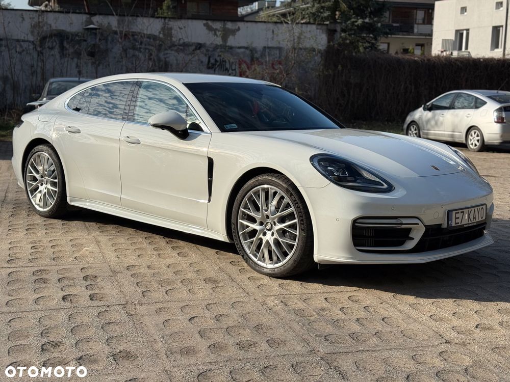 Porsche Panamera 4 - 38