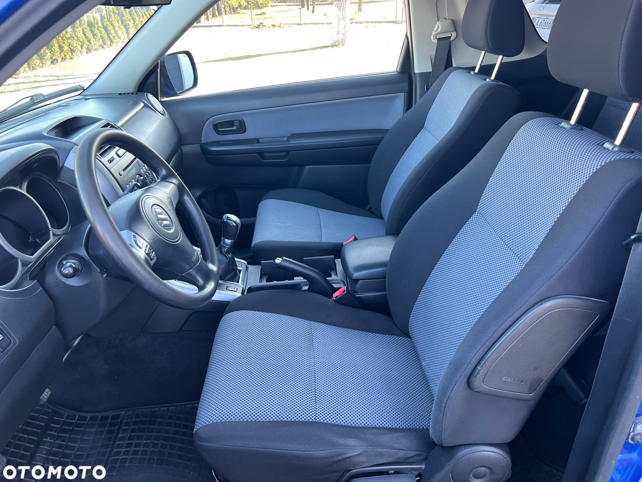 Suzuki Grand Vitara 1.6 - 12