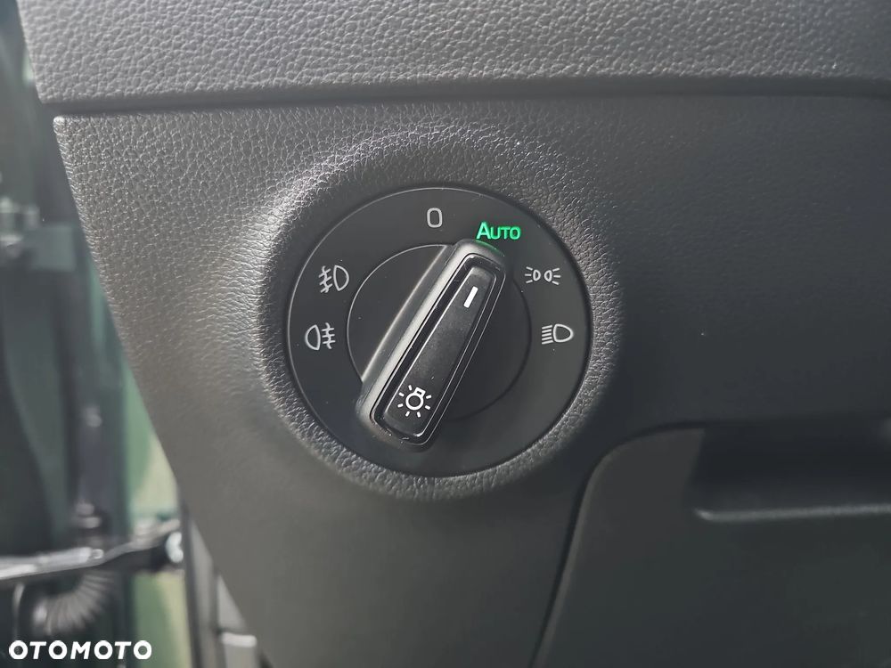 Skoda Karoq 1.5 TSI ACT 4x2 Ambition - 21