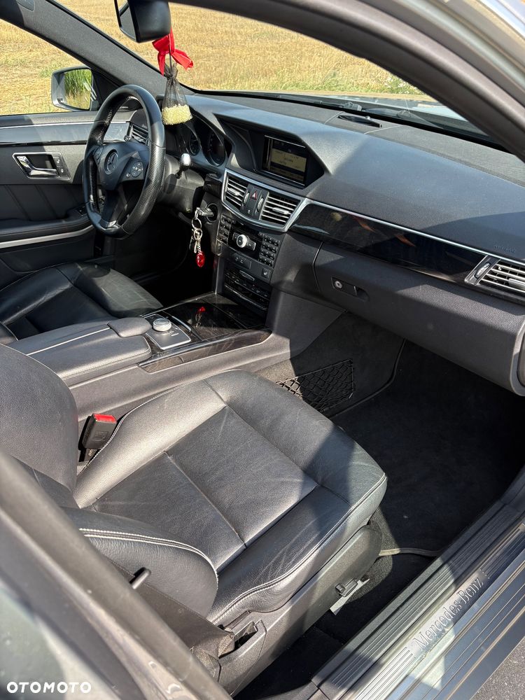Mercedes-Benz Klasa E 350 CDI DPF BlueEFFICIENCY 7G-TRONIC Avantgarde - 15