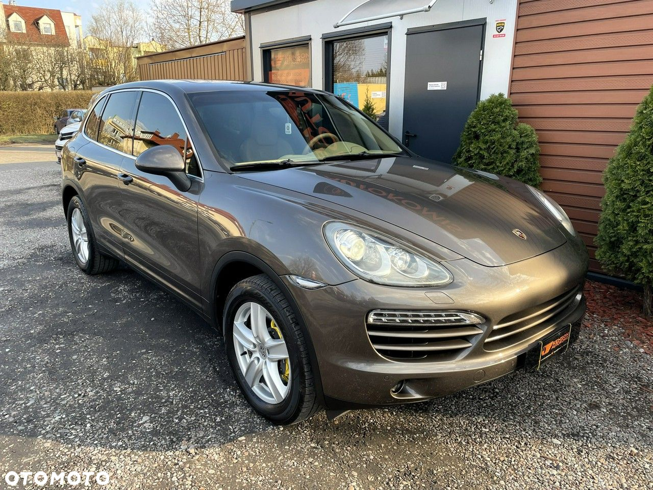 Porsche Cayenne - 2