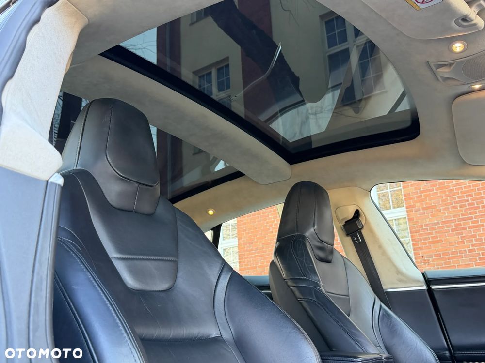 Tesla Model S 85D Allradantrieb - 4