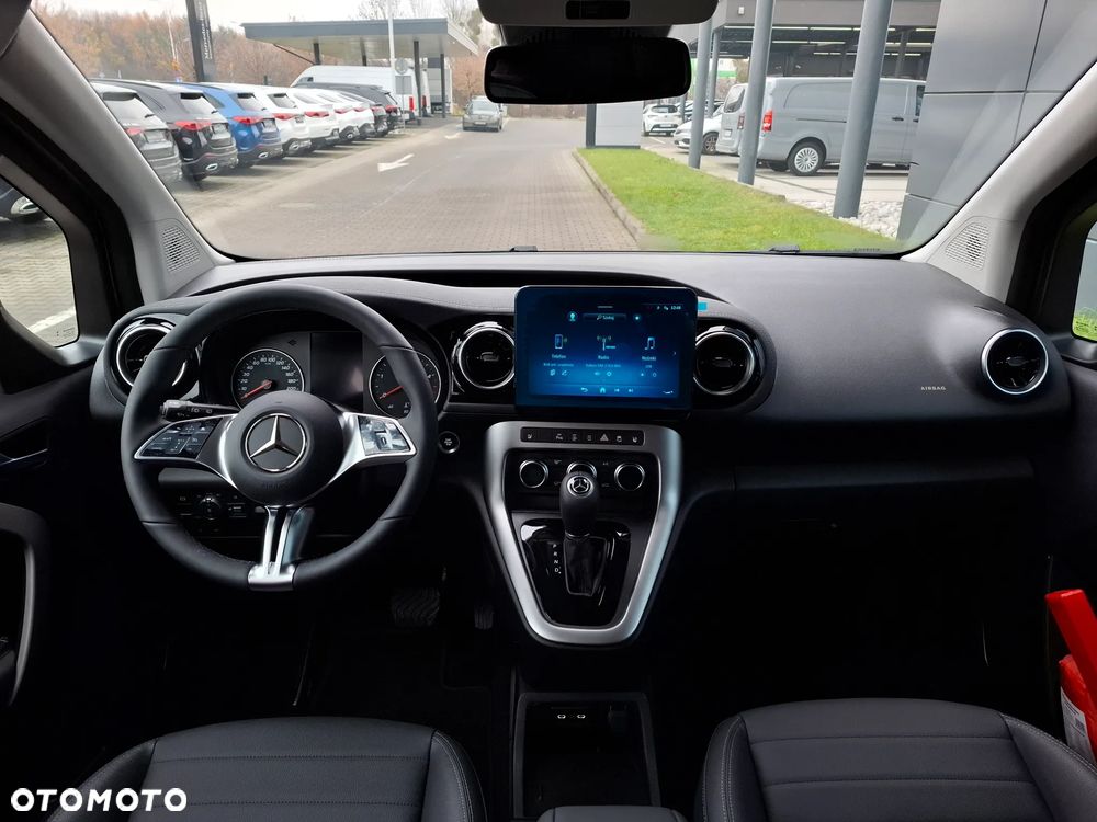 Mercedes-Benz Klasa T 180 d Progressive - 24