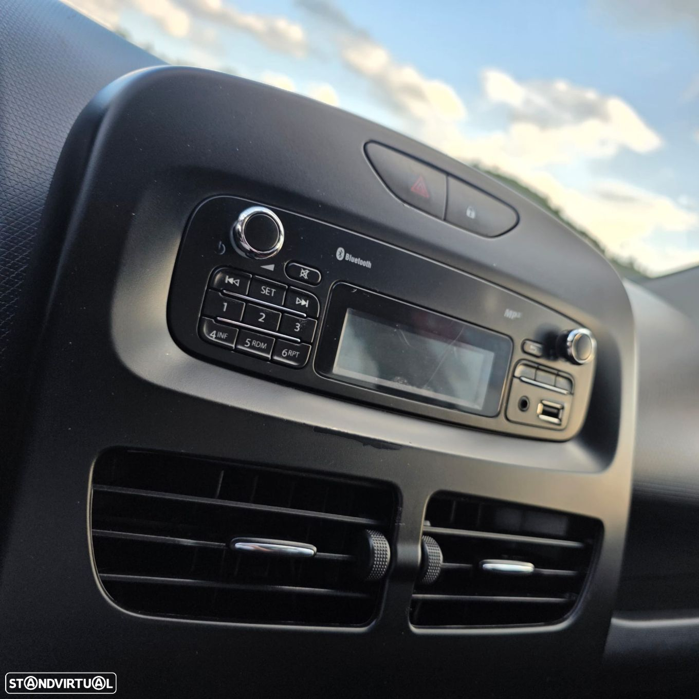 Renault Clio 1.5 dCi Confort - 24