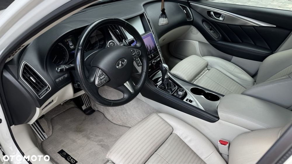 Infiniti Q50 Q50S Hybrid Sport Tech AWD - 8