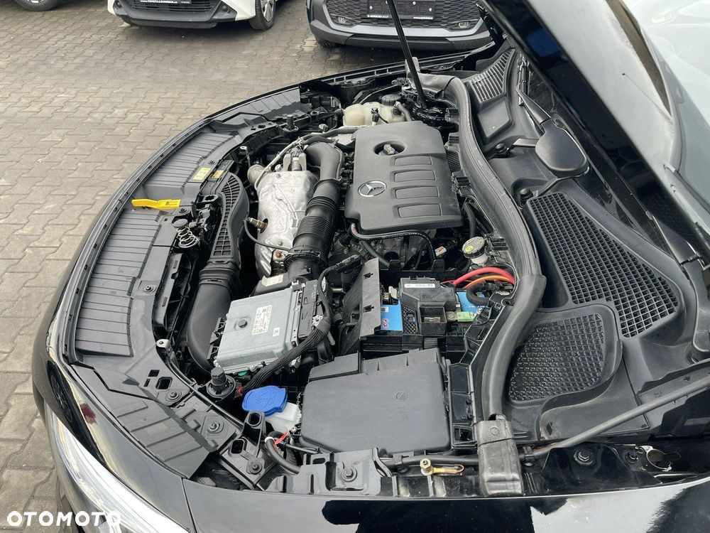 Mercedes-Benz GLA 250 4Matic 8G-DCT Style - 18