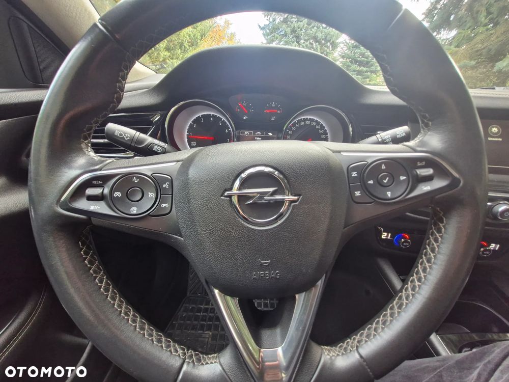 Opel Insignia 1.5 T Elite S&S - 9
