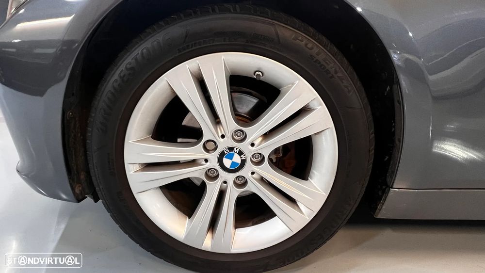 BMW 318 d Touring Auto Line Sport - 46