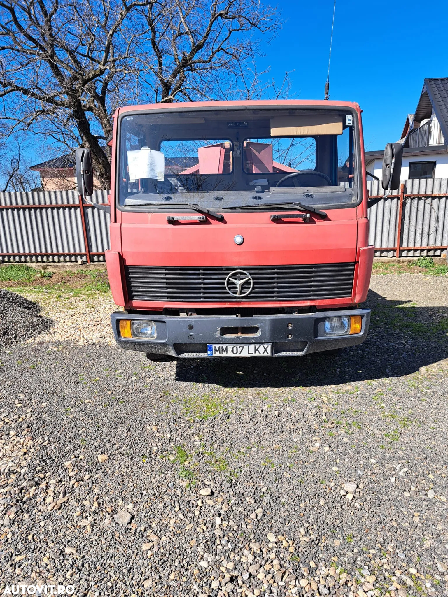 Mercedes-Benz 814 - 2