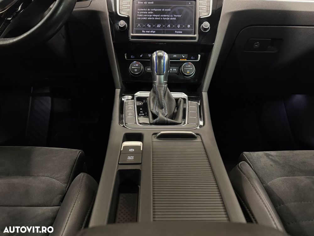 Volkswagen Passat - 22