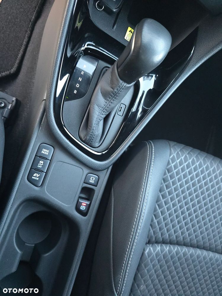 Toyota Yaris Hybrid 1.5 Executive - 7