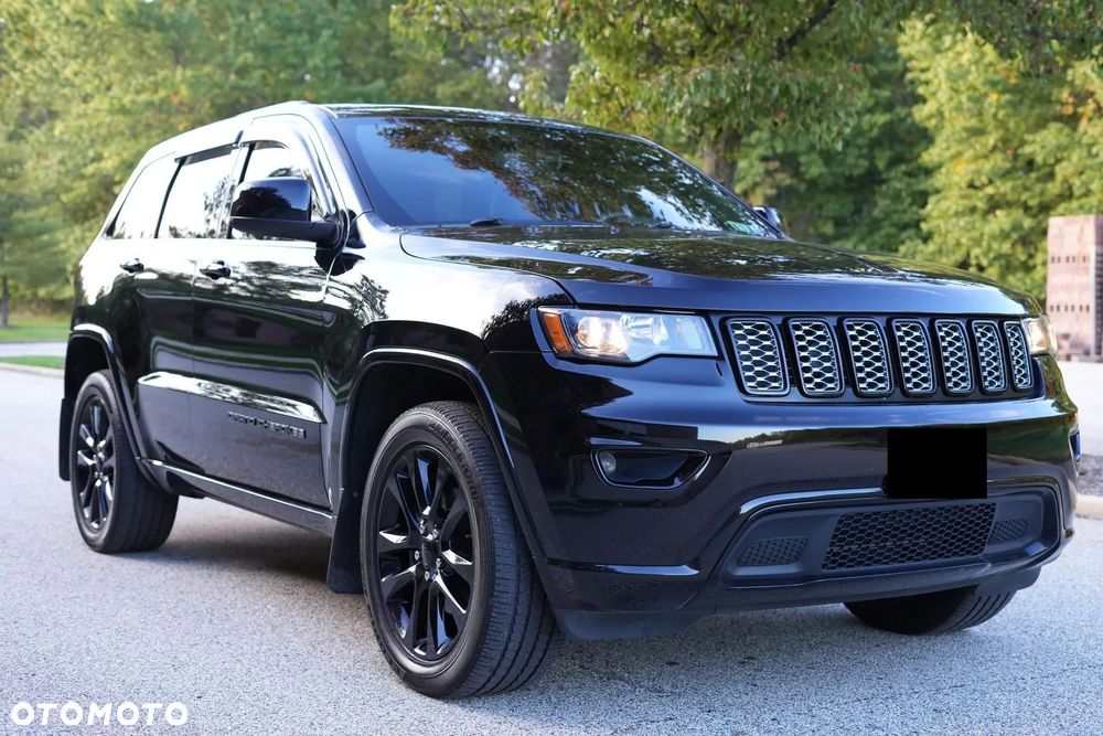 Jeep Grand Cherokee - 1