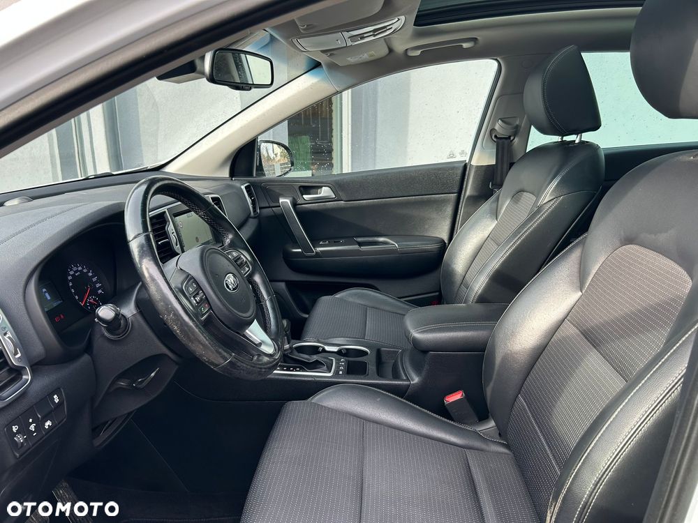 Kia Sportage 2,0 CRDI AWD Vision - 8