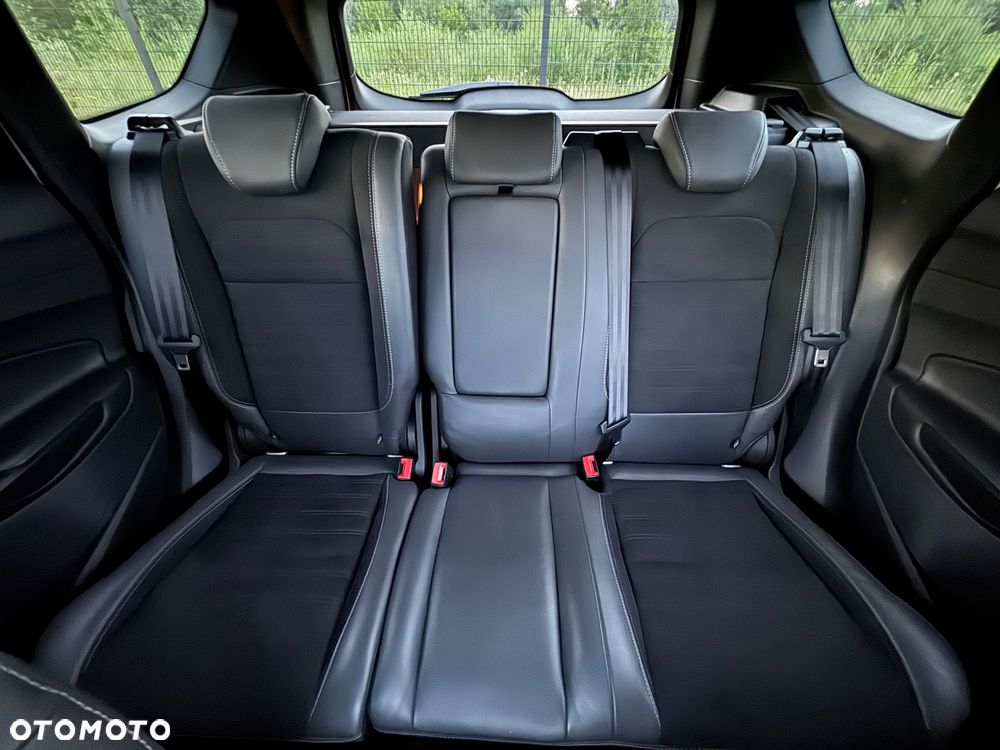 Ford Kuga 2.0 TDCi 4x4 ST-Line - 37