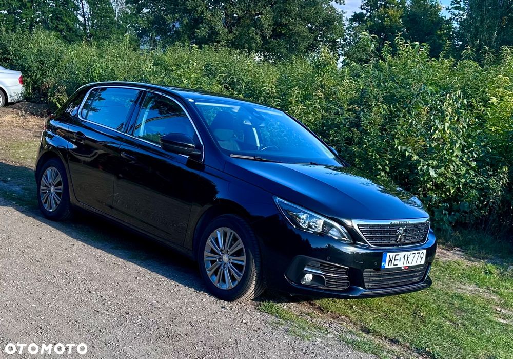 Peugeot 308 - 1