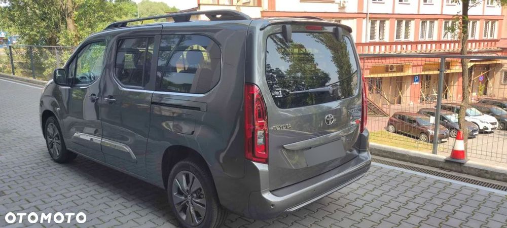 Toyota Proace City Verso Long 1.5 D-4D Family - 2