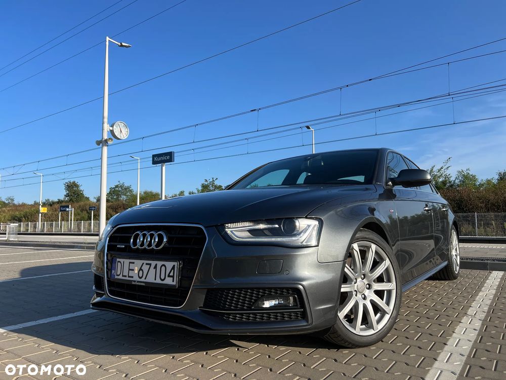 Audi A4 Limousine 2.0 TDI DPF quattro S tronic S line Sportpaket - 2