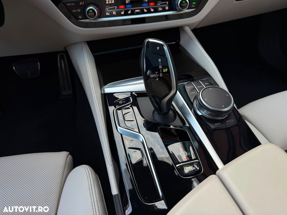 BMW 5 Series 2022 — imagine 12
