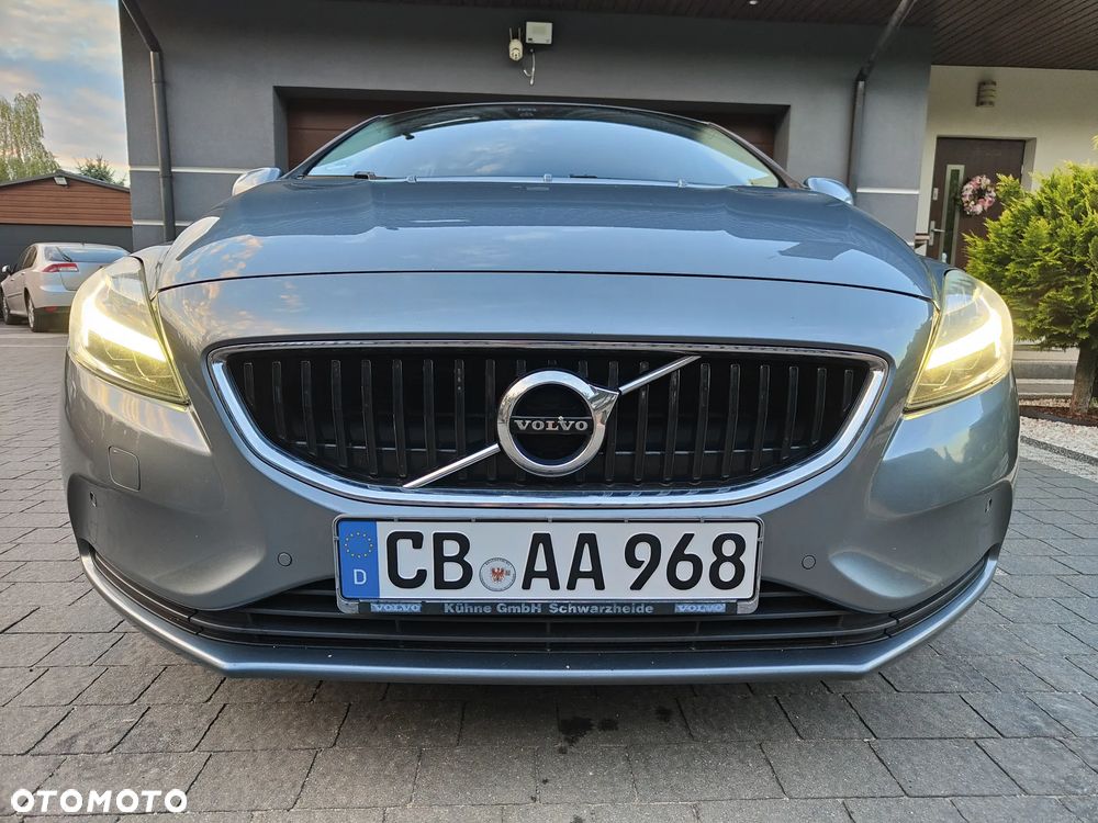 Volvo V40 D3 Momentum - 34