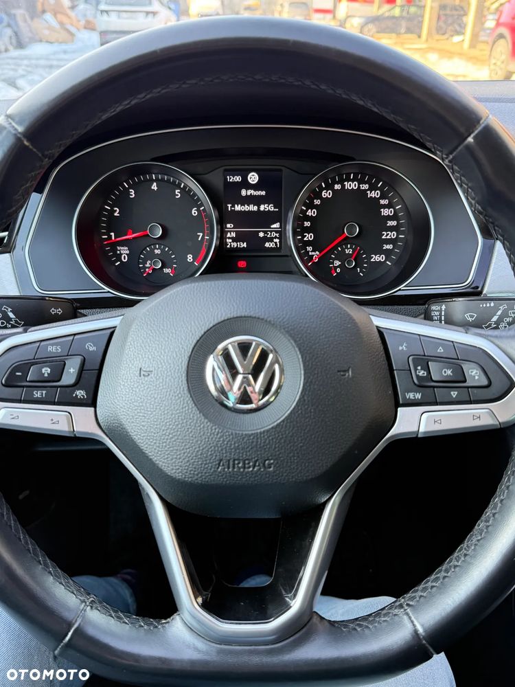 Volkswagen Passat 1.5 TSI EVO Business - 9