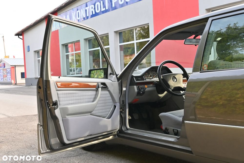 Mercedes-Benz W124 (1984-1993) - 9