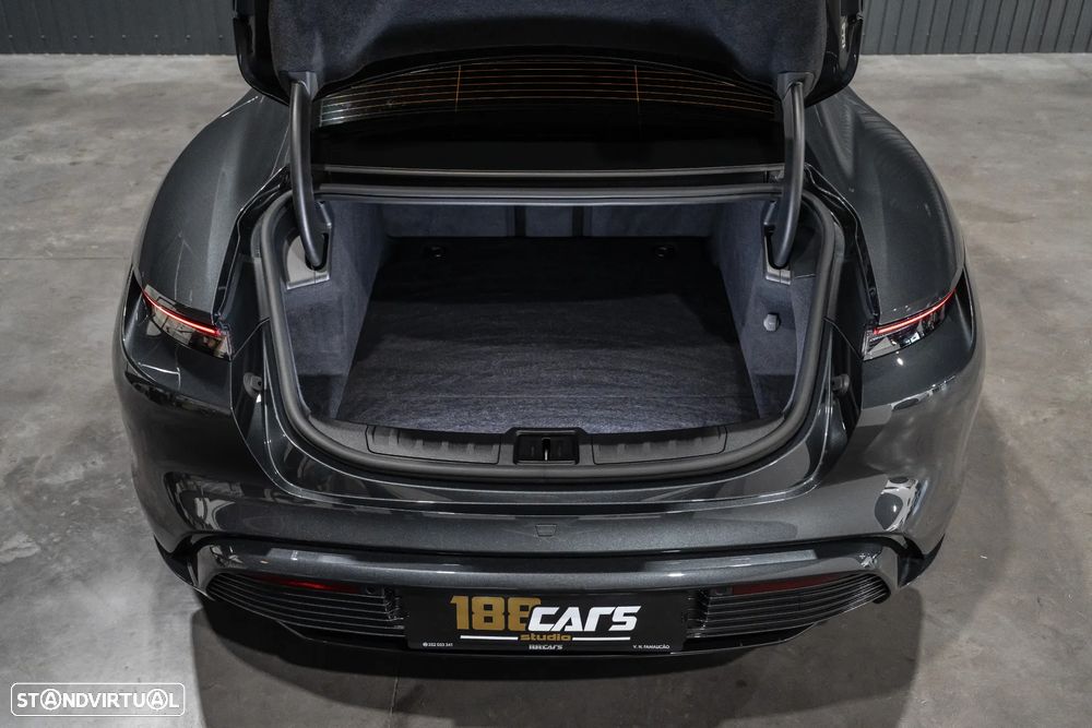 Porsche Taycan Standard - 53