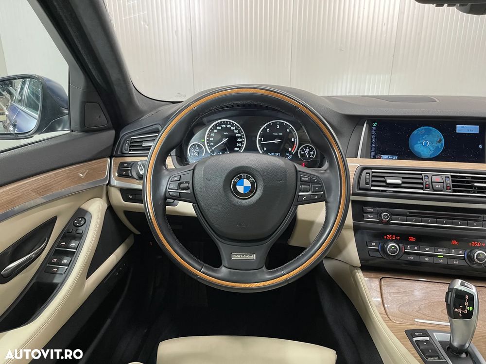 BMW Seria 5 530d xDrive Touring Aut. - 6