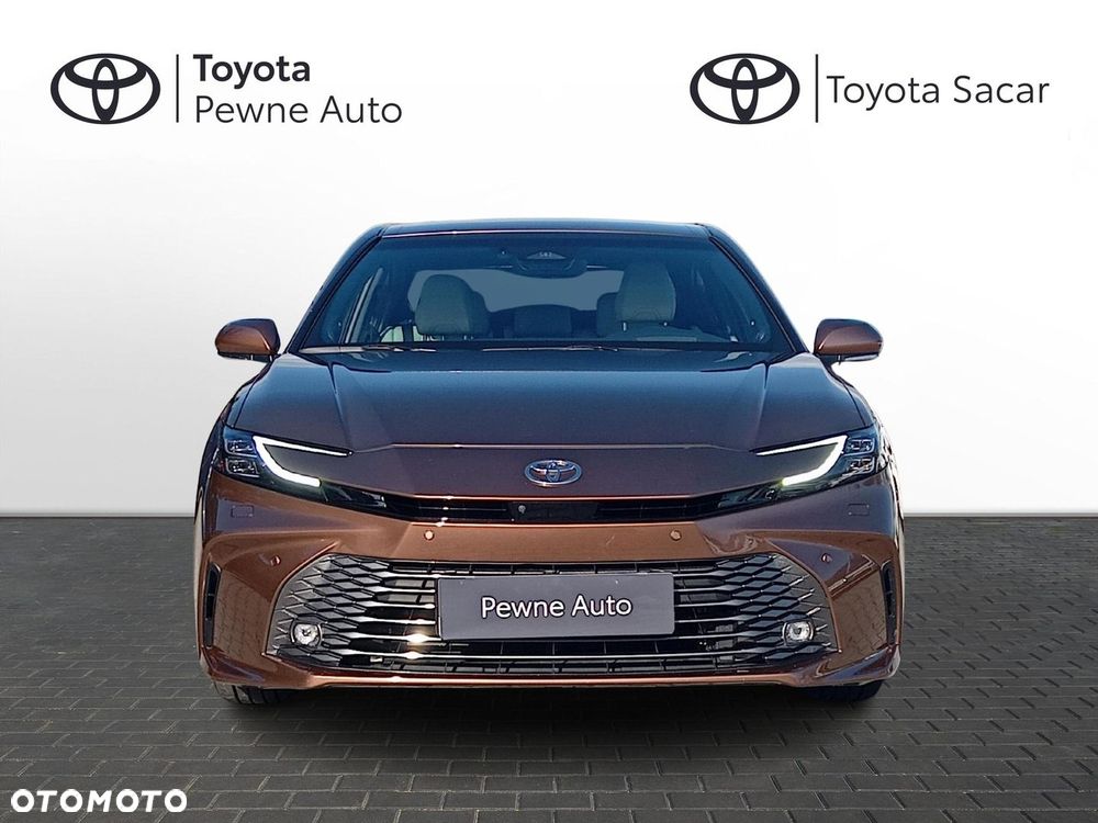 Toyota Camry - 3