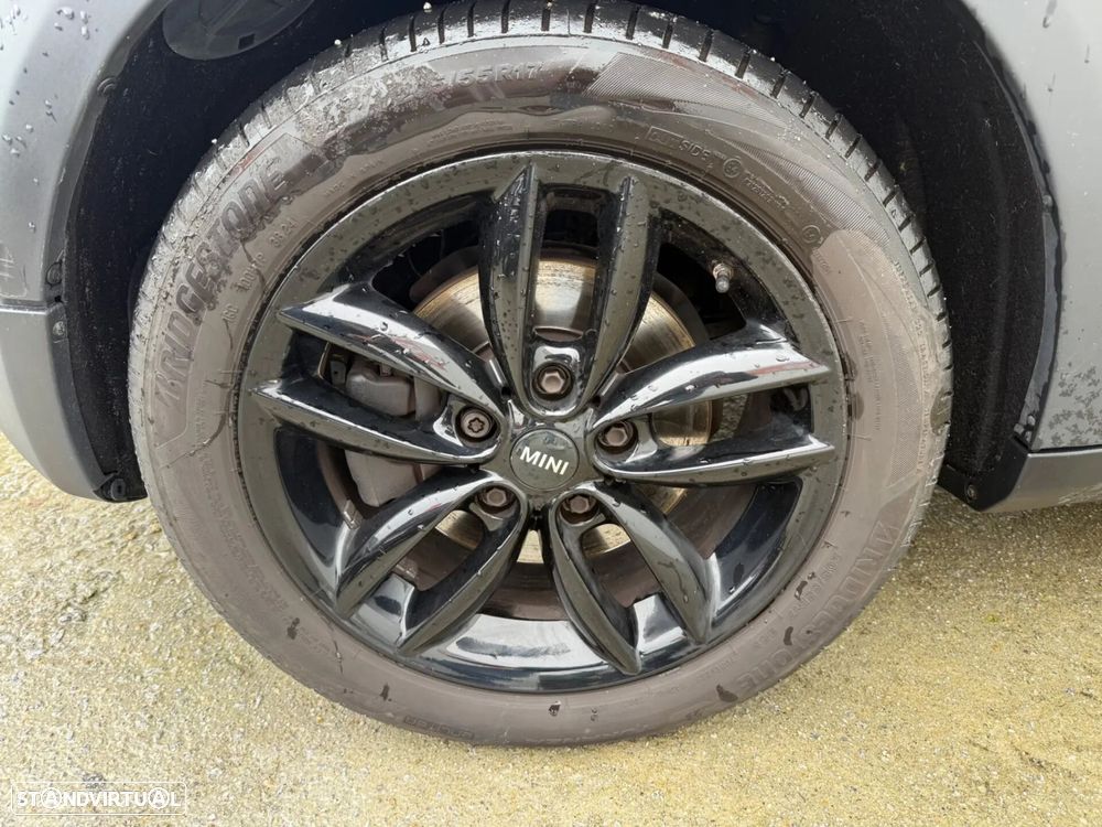 MINI Countryman Cooper SD ALL4 Auto - 4