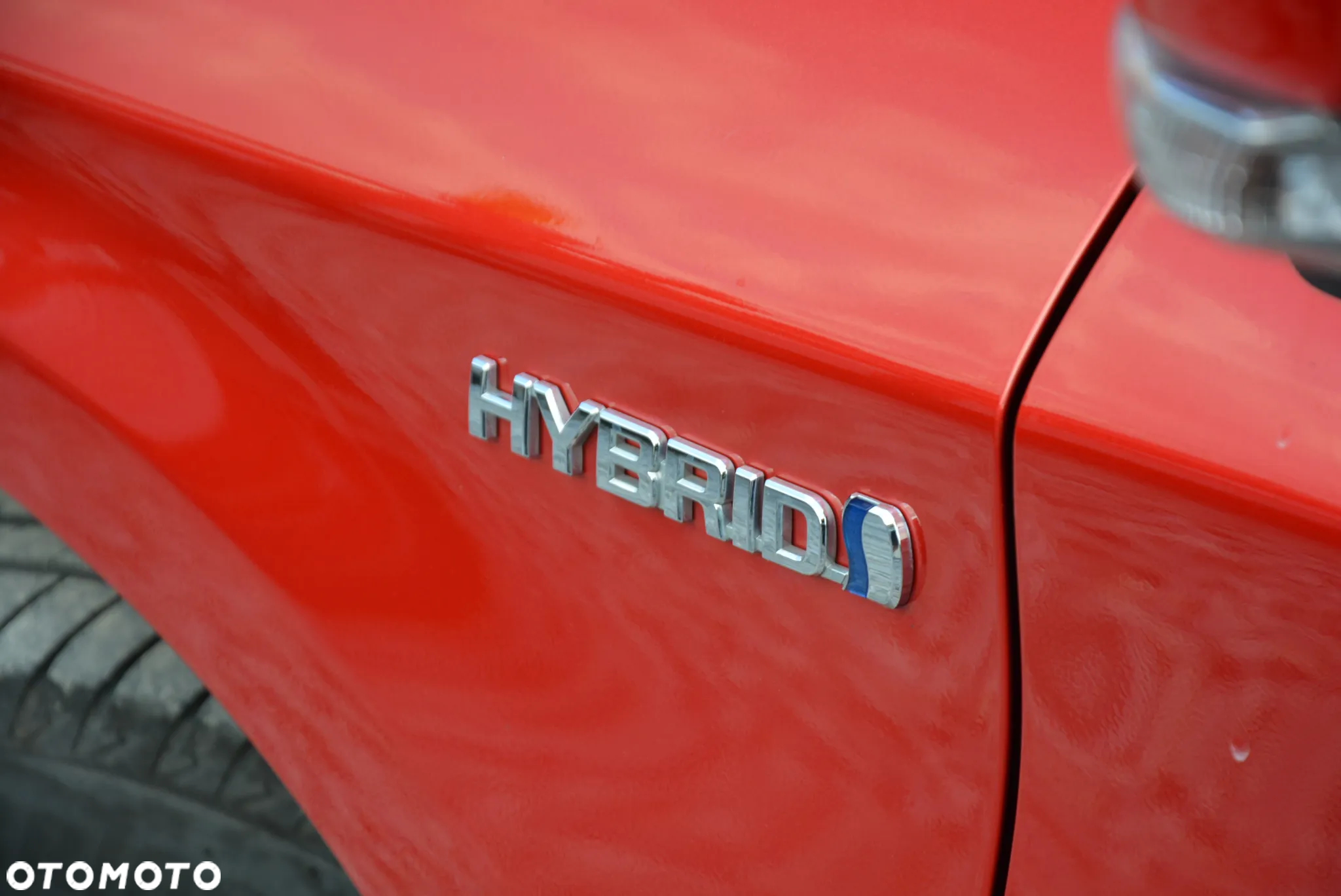 Toyota Prius 1.8 HSD Premium - 37