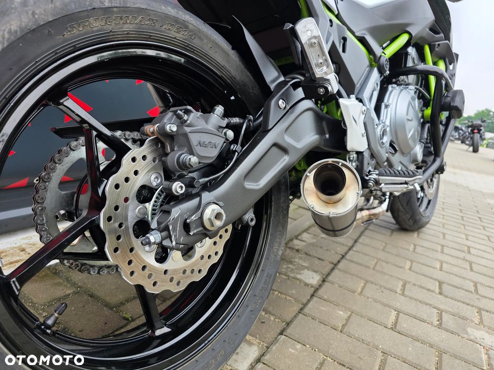 Kawasaki Z 650 - 21