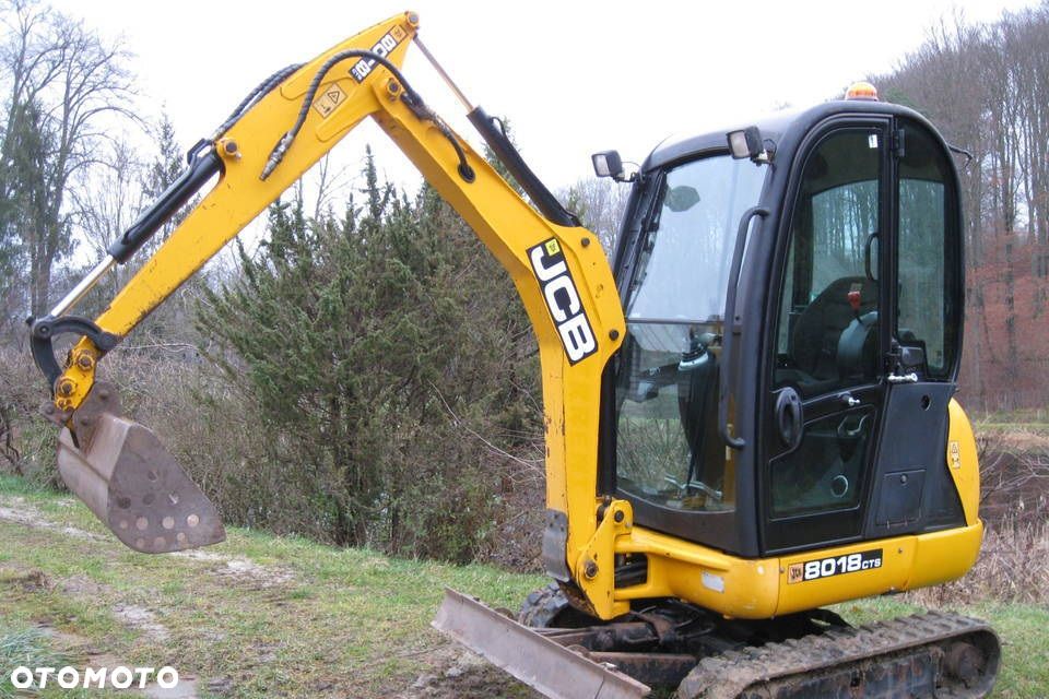 JCB 8018 - 1