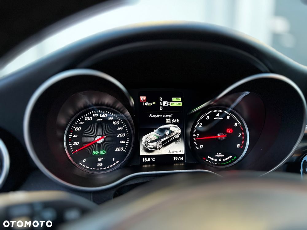 Mercedes-Benz Klasa C 350 e - 30