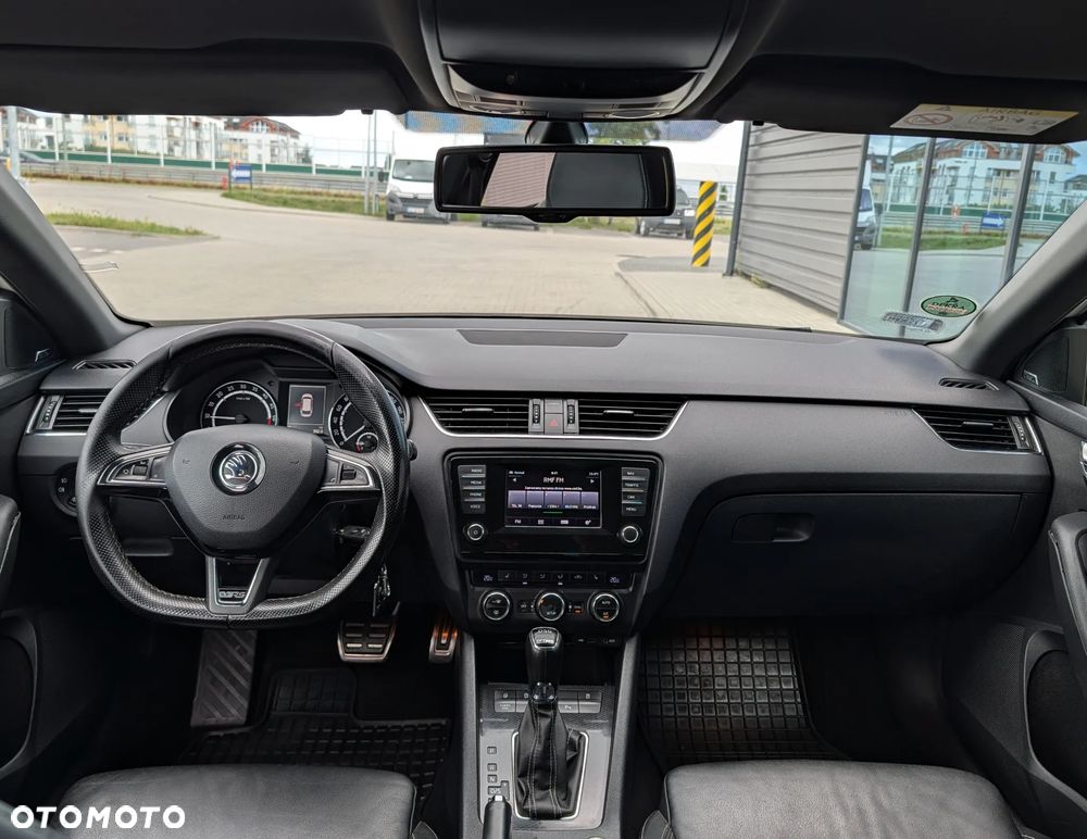 Skoda Octavia 2.0 TDI DSG RS - 5