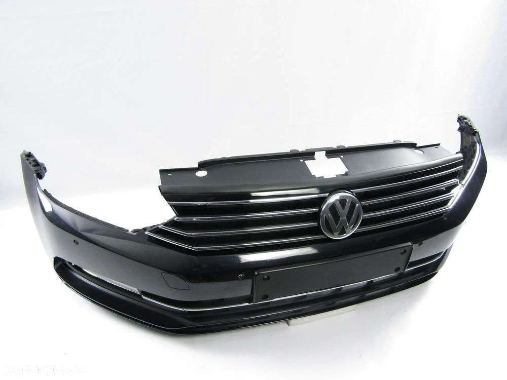 Zderzak przedni VW Passat B8 14 - 19 Pdc-4  Lakier LC9X - 14