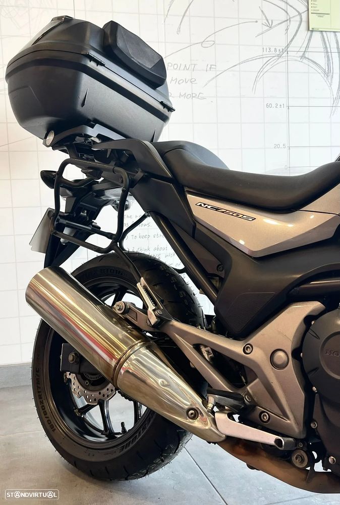 Honda NC750S - 7