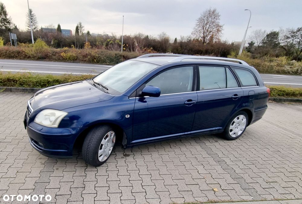 Toyota Avensis - 3